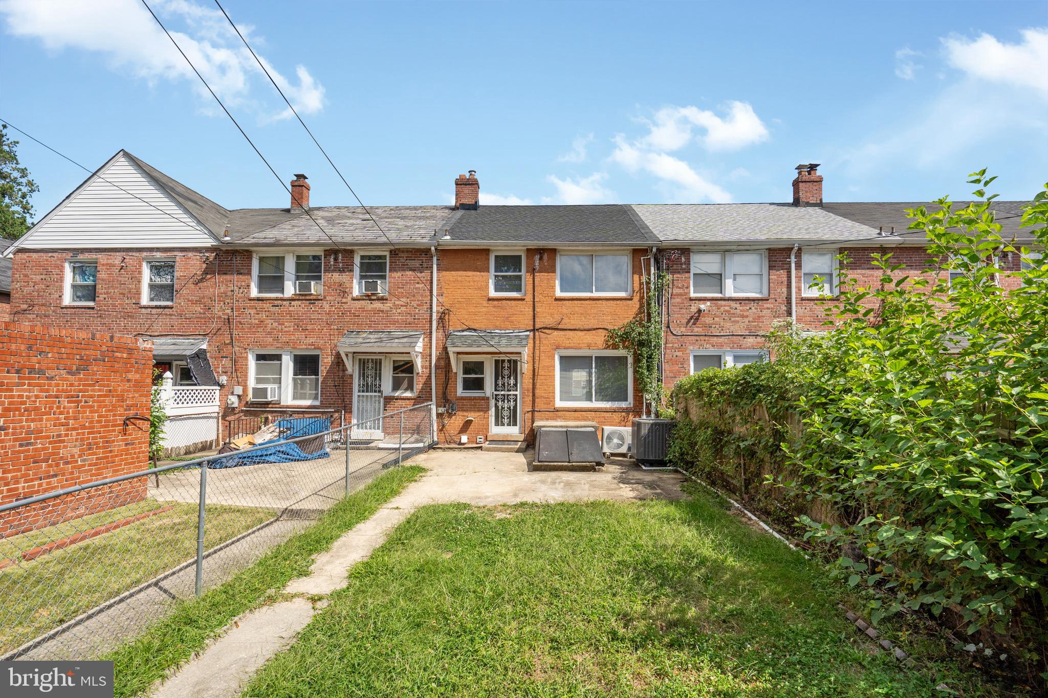 NORTHWOOD - Residential