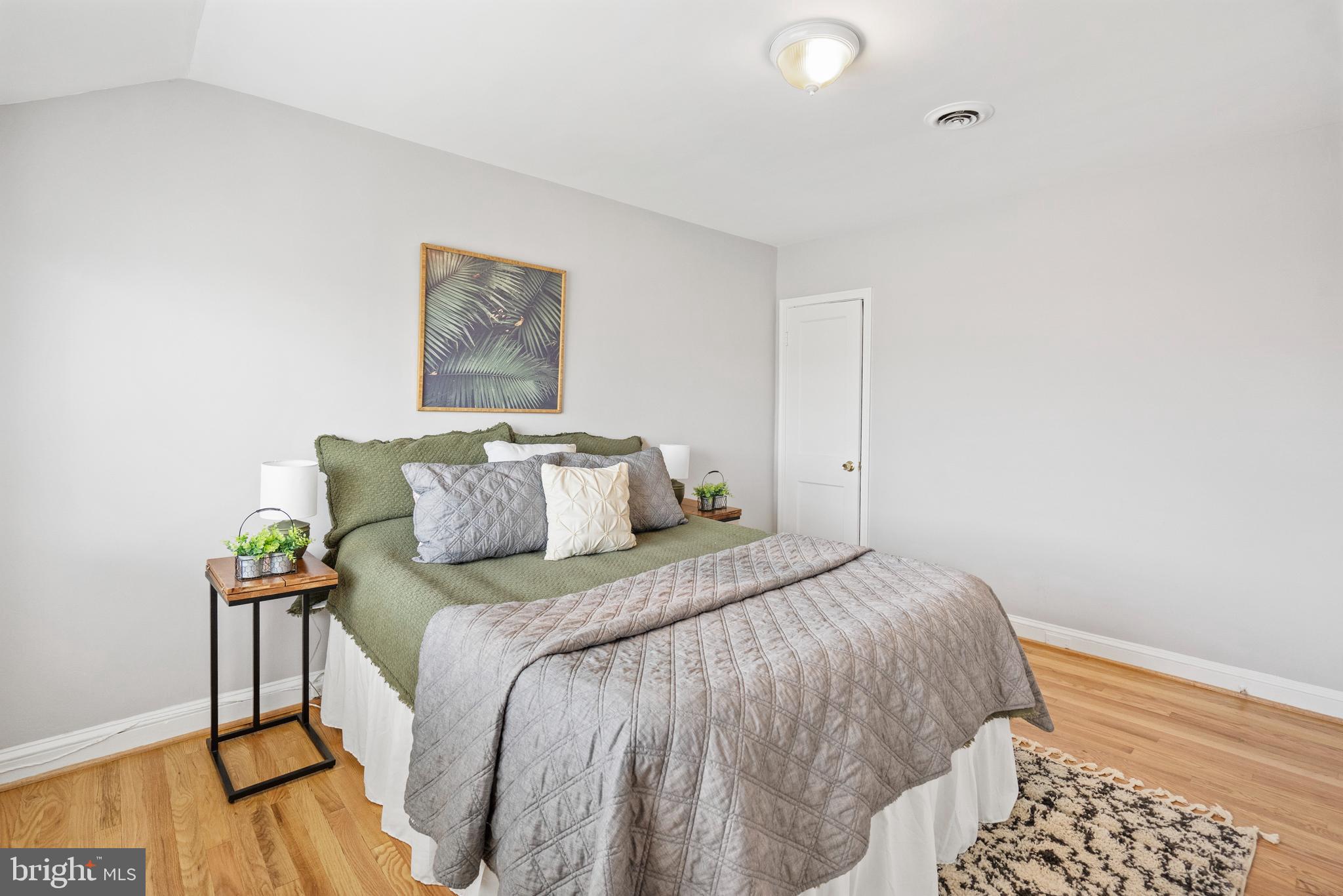 NORTHWOOD - Residential