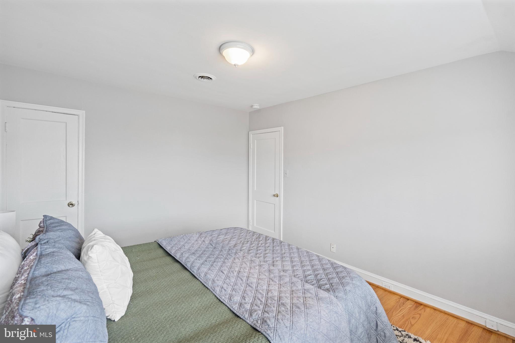 NORTHWOOD - Residential