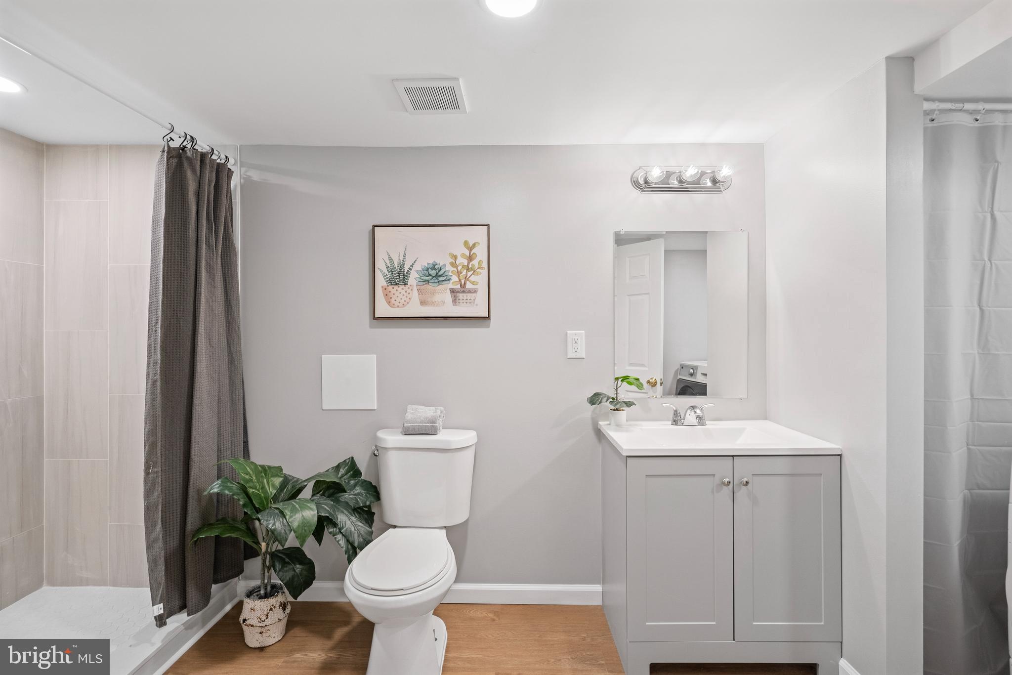 NORTHWOOD - Residential