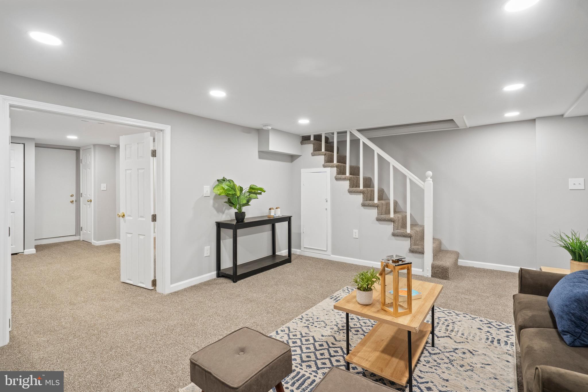 NORTHWOOD - Residential