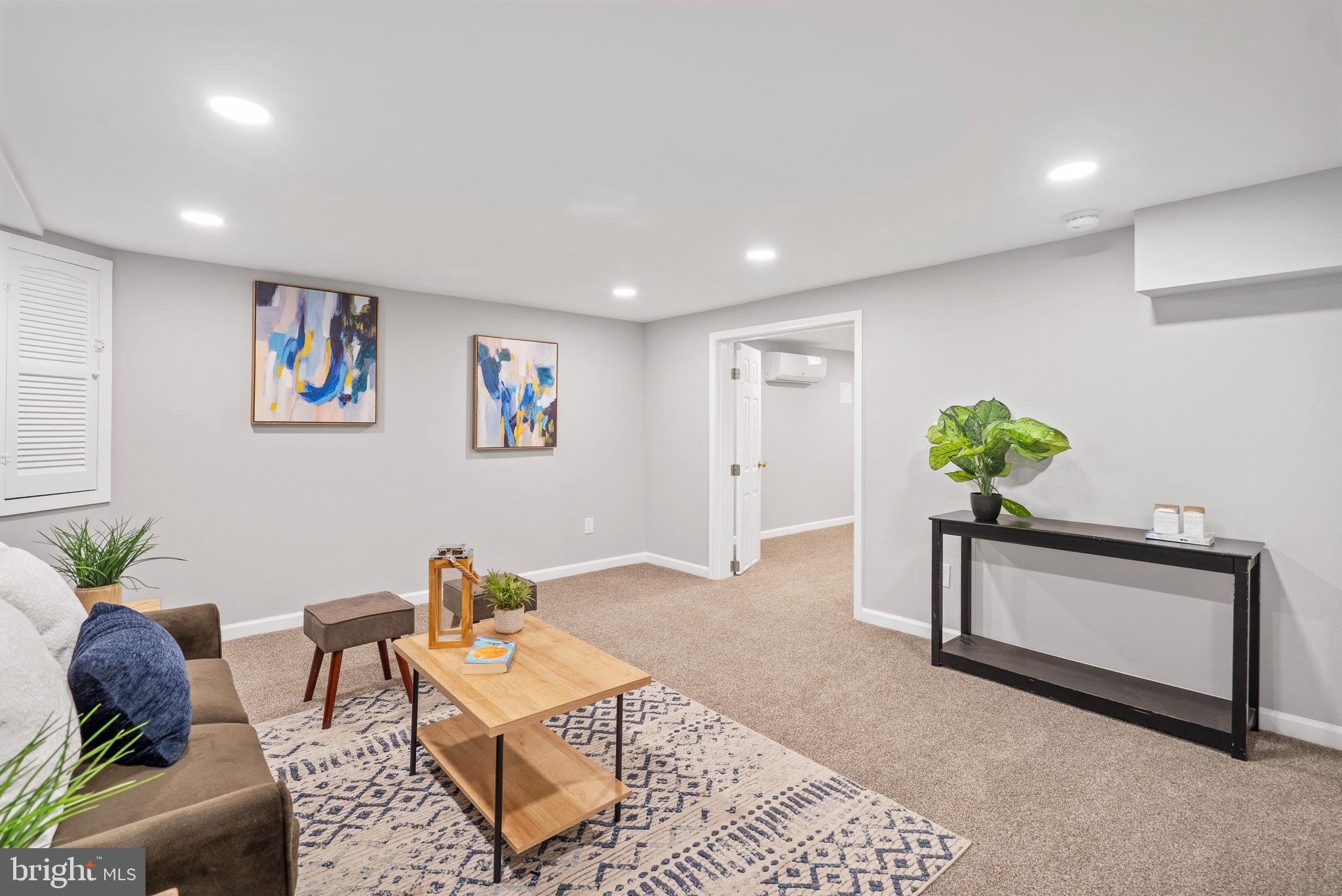 NORTHWOOD - Residential