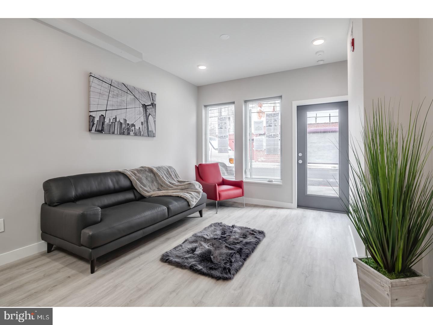 OLDE KENSINGTON - Residential