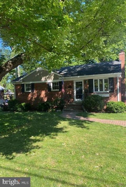 Photo of 3220 Norfolk Lane, FALLS CHURCH, VA 22042 (MLS # VAFX2311718)
