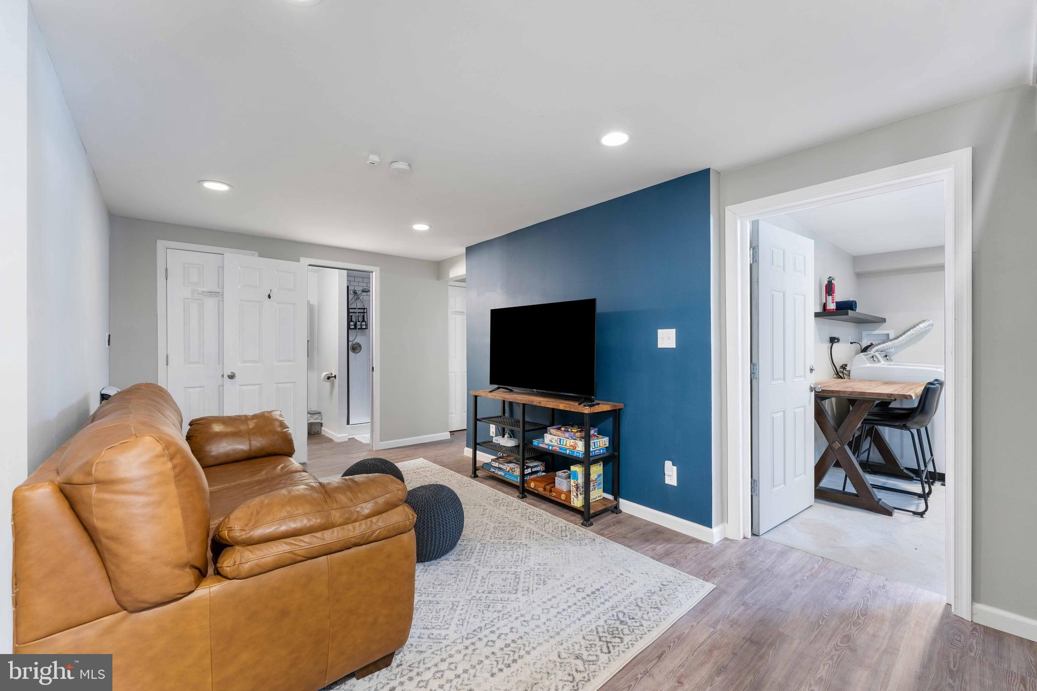 GREENWOOD ACRES - Residential