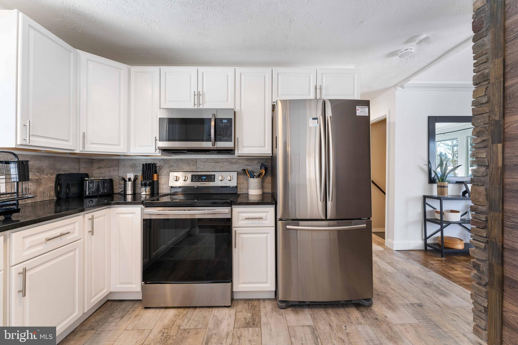 GREENWOOD ACRES - Residential