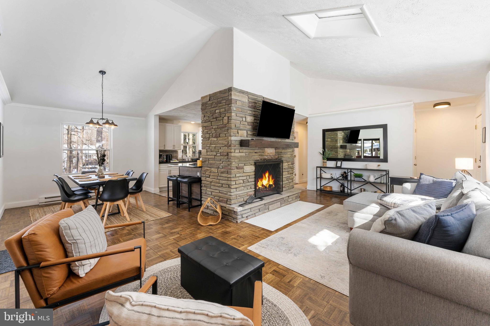 GREENWOOD ACRES - Residential