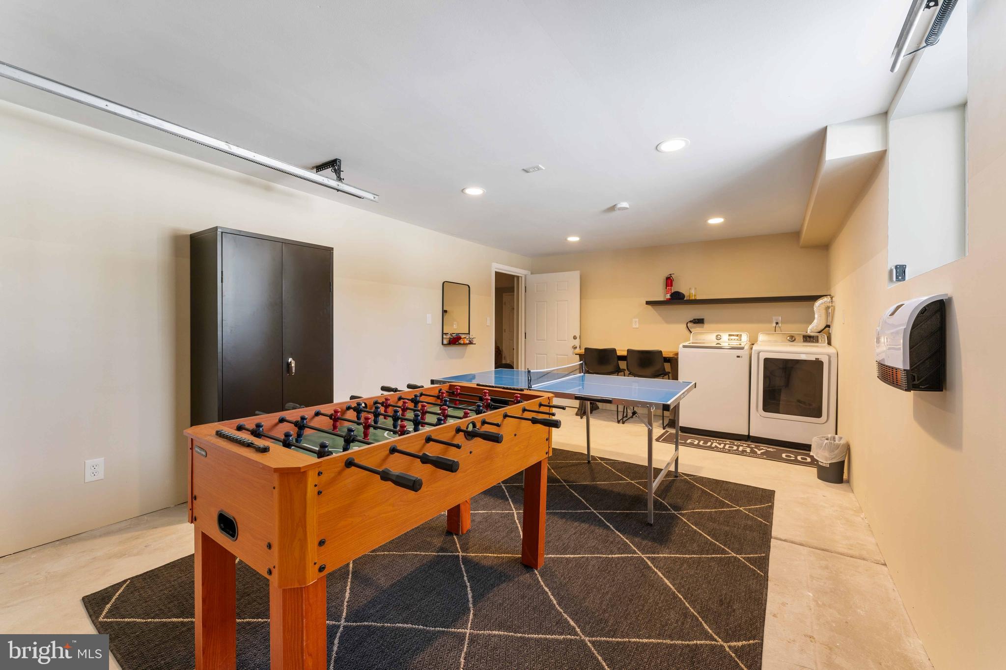 GREENWOOD ACRES - Residential