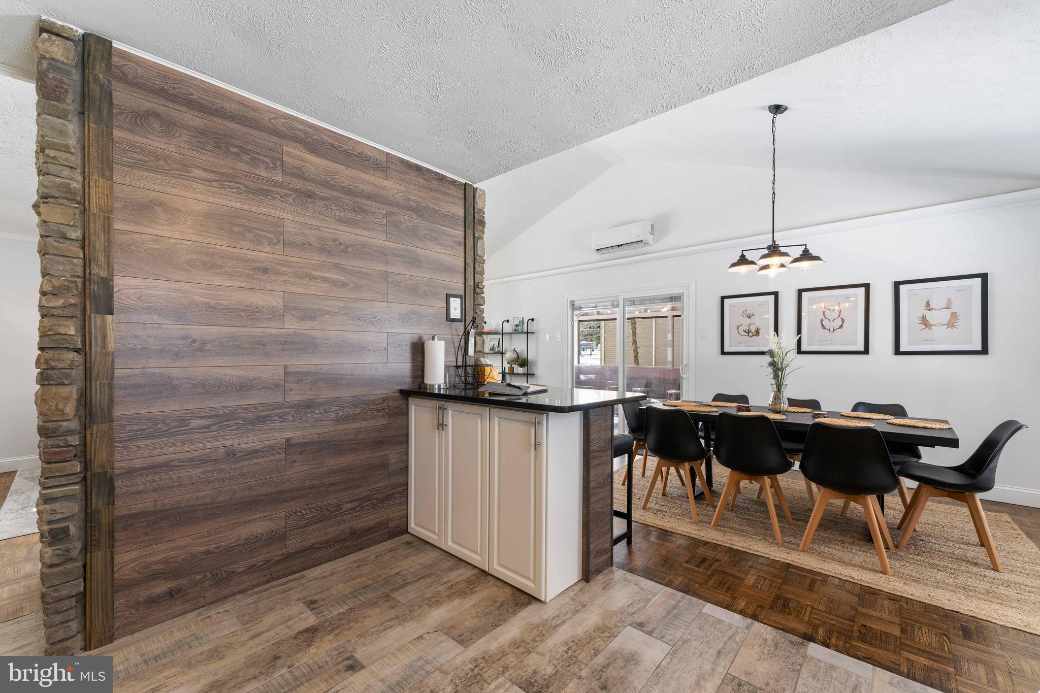 GREENWOOD ACRES - Residential