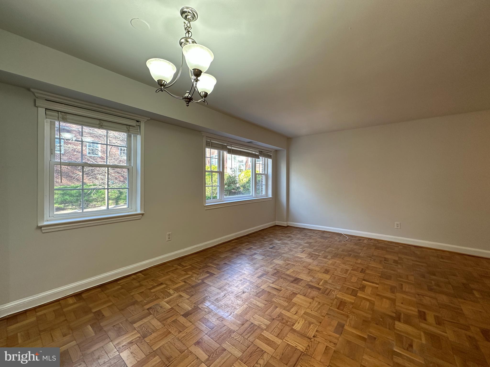 1322 FORT MYER DRIVE 915