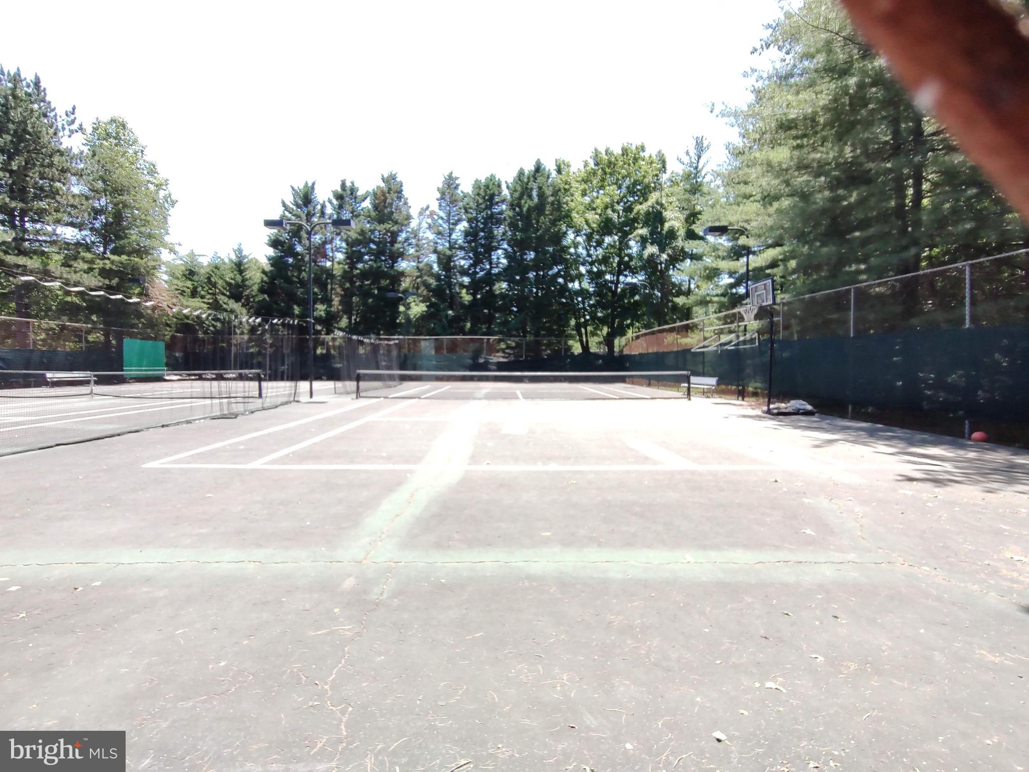 RAMBLEWOOD AT DAVENTRY - Residential Lease