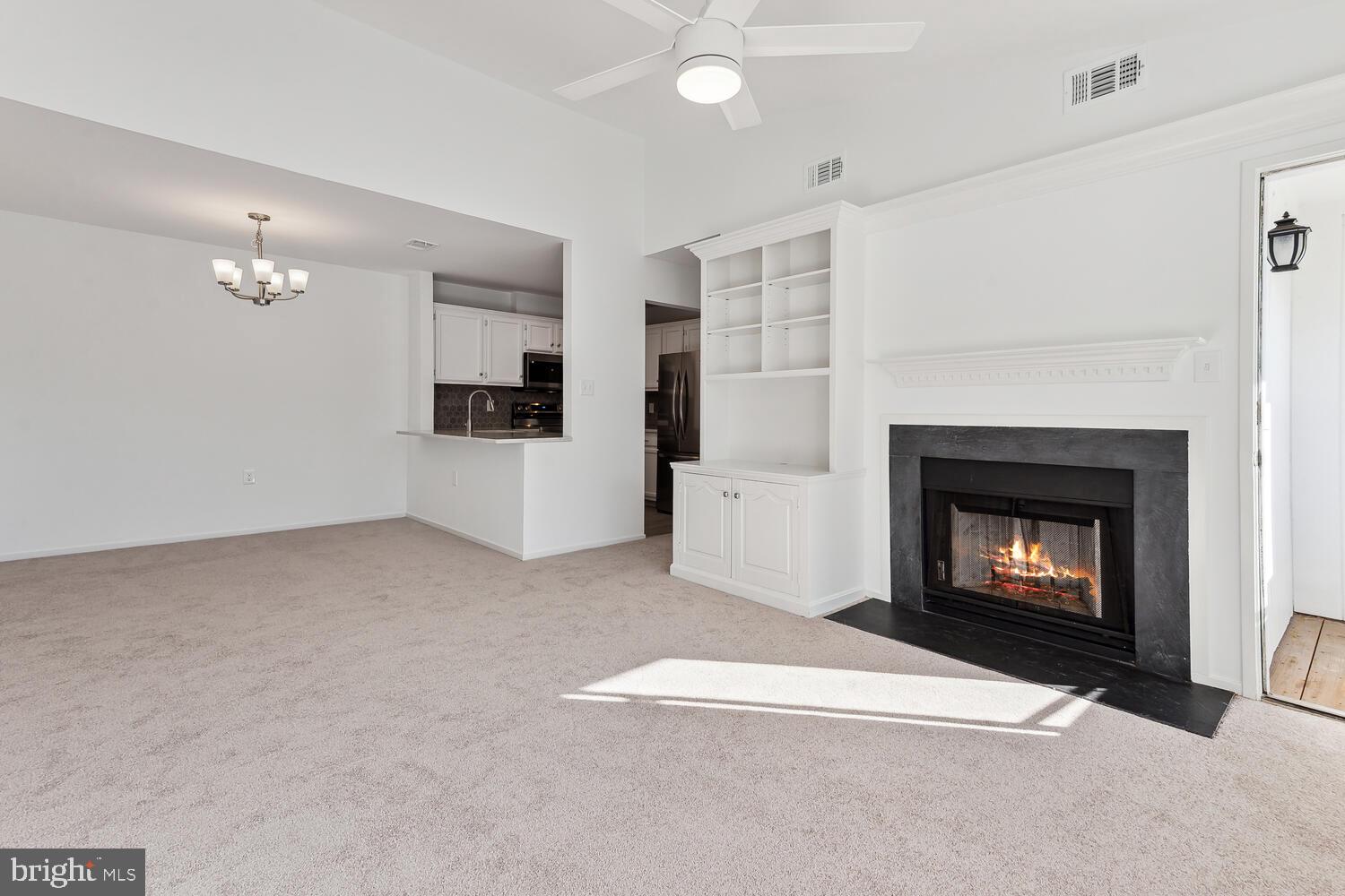 RAMBLEWOOD AT DAVENTRY - Residential Lease