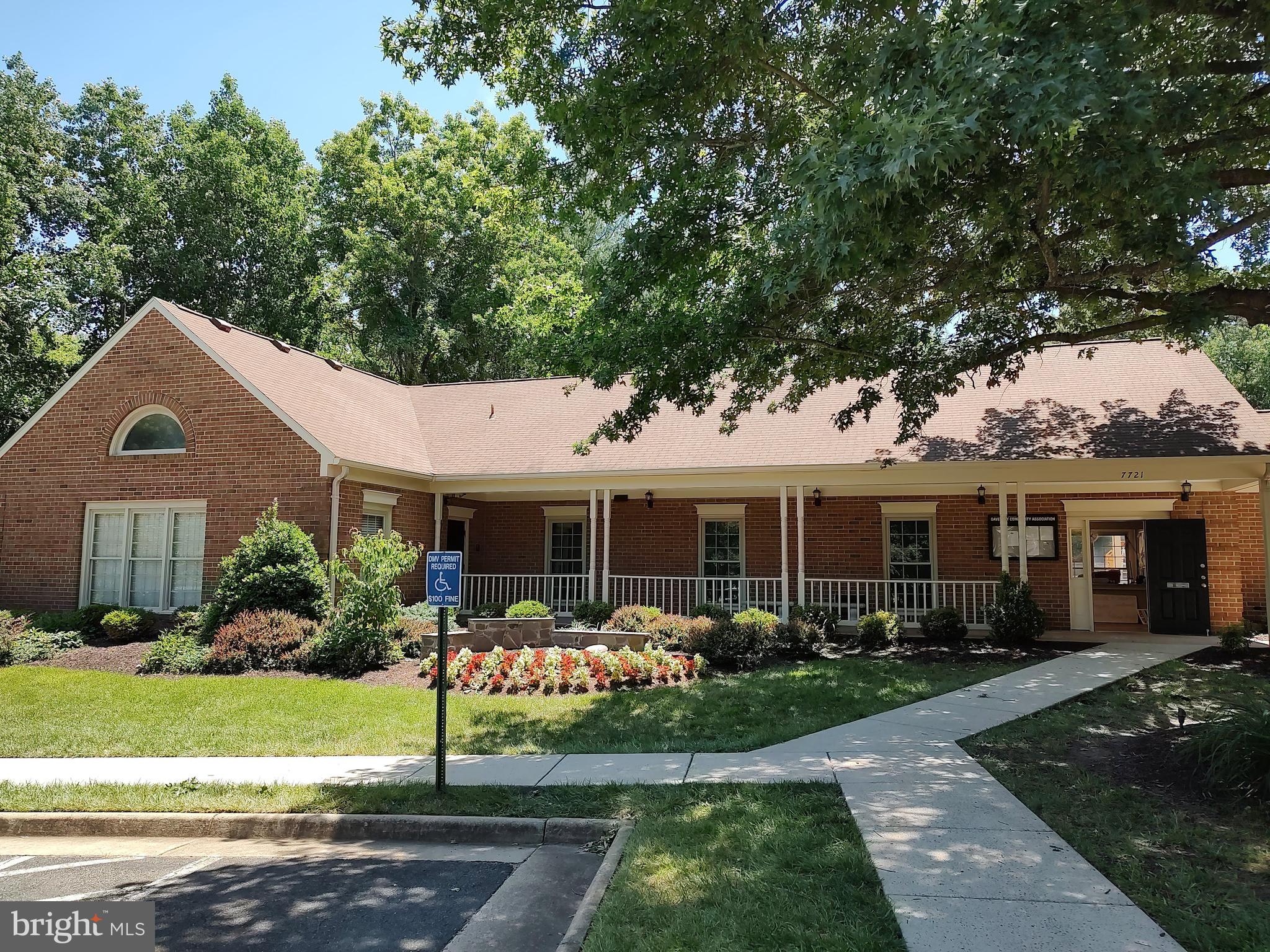 RAMBLEWOOD AT DAVENTRY - Residential Lease