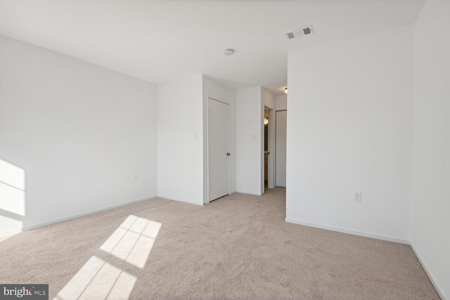 RAMBLEWOOD AT DAVENTRY - Residential Lease