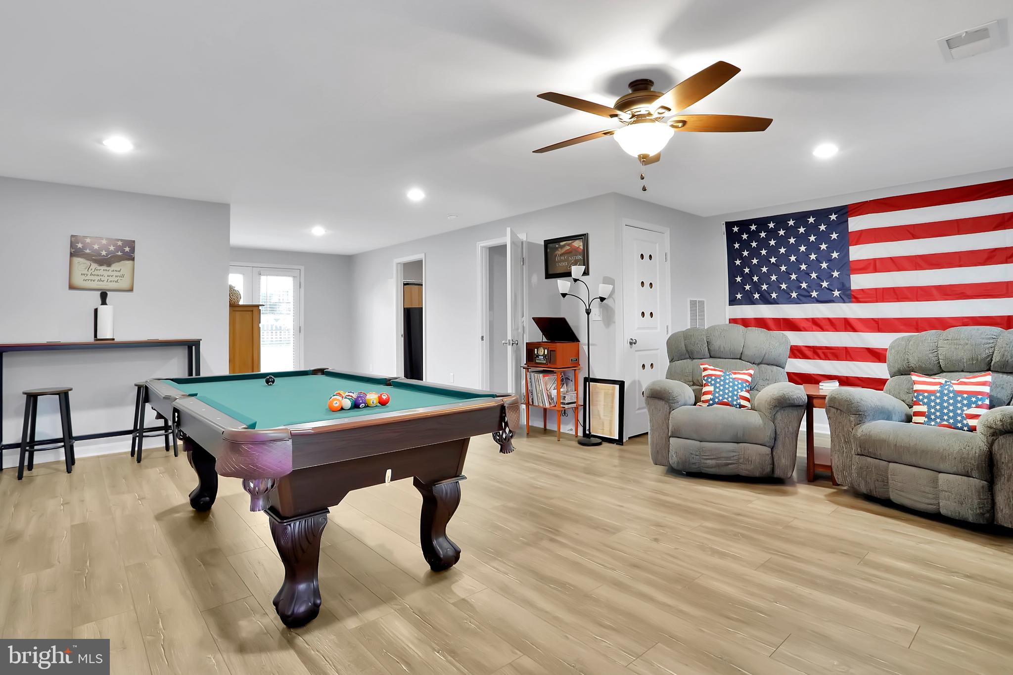 DAVIS STRASBURG - Residential