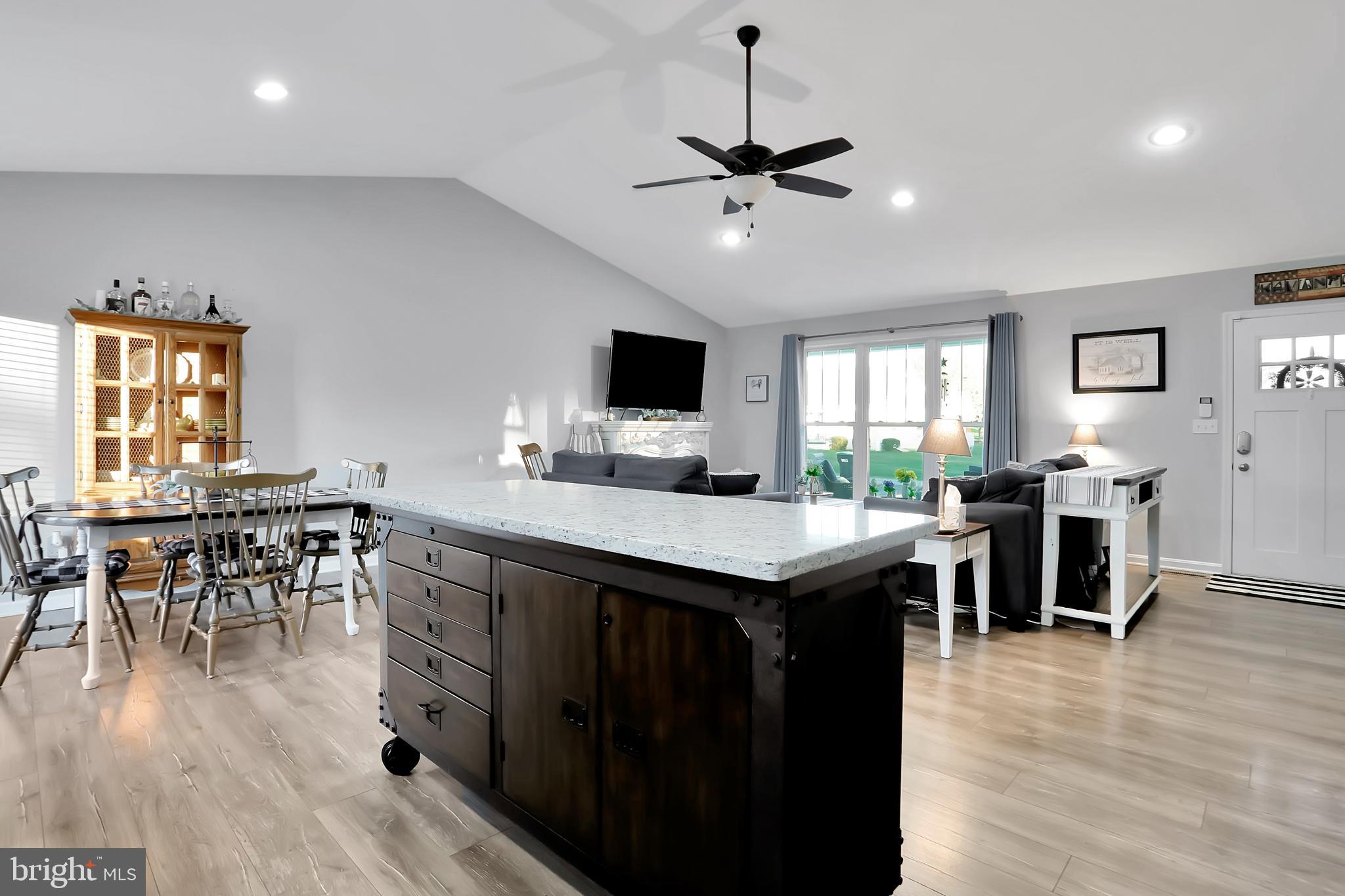 DAVIS STRASBURG - Residential