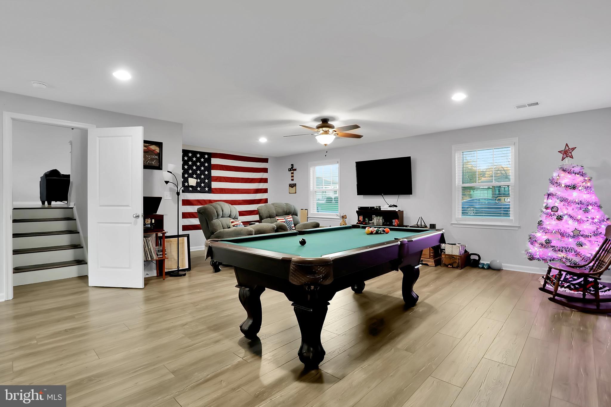 DAVIS STRASBURG - Residential