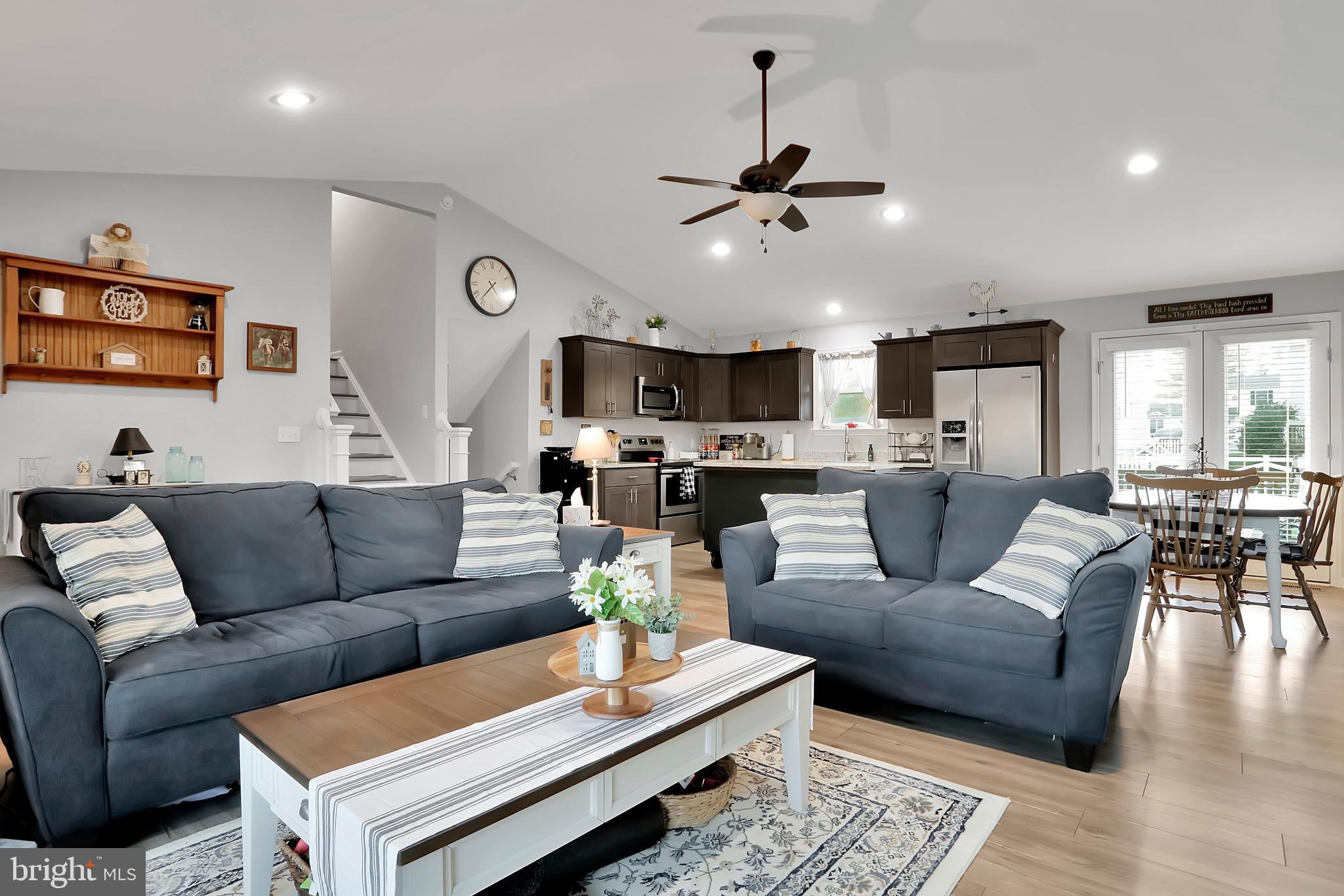 DAVIS STRASBURG - Residential