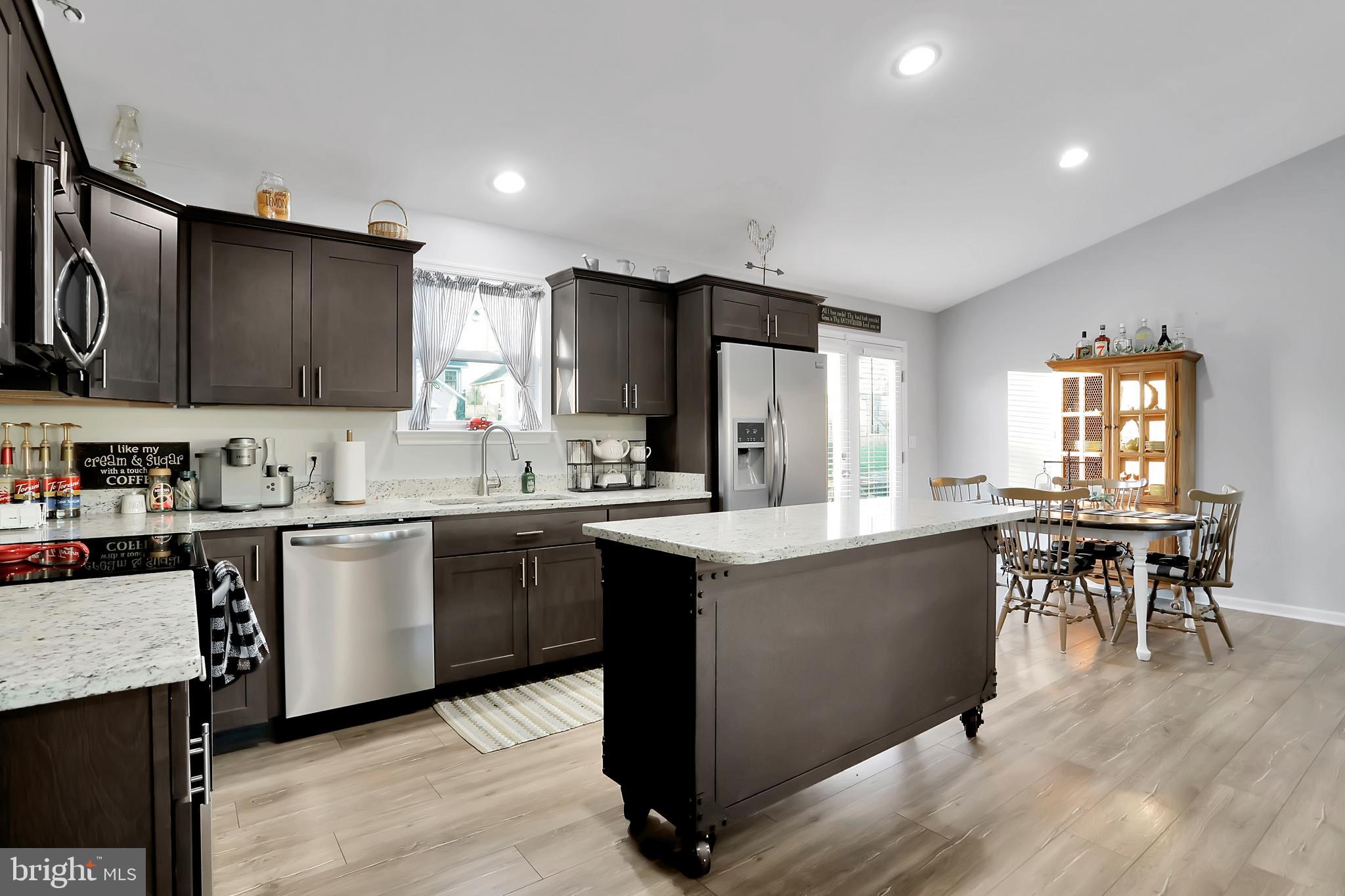 DAVIS STRASBURG - Residential