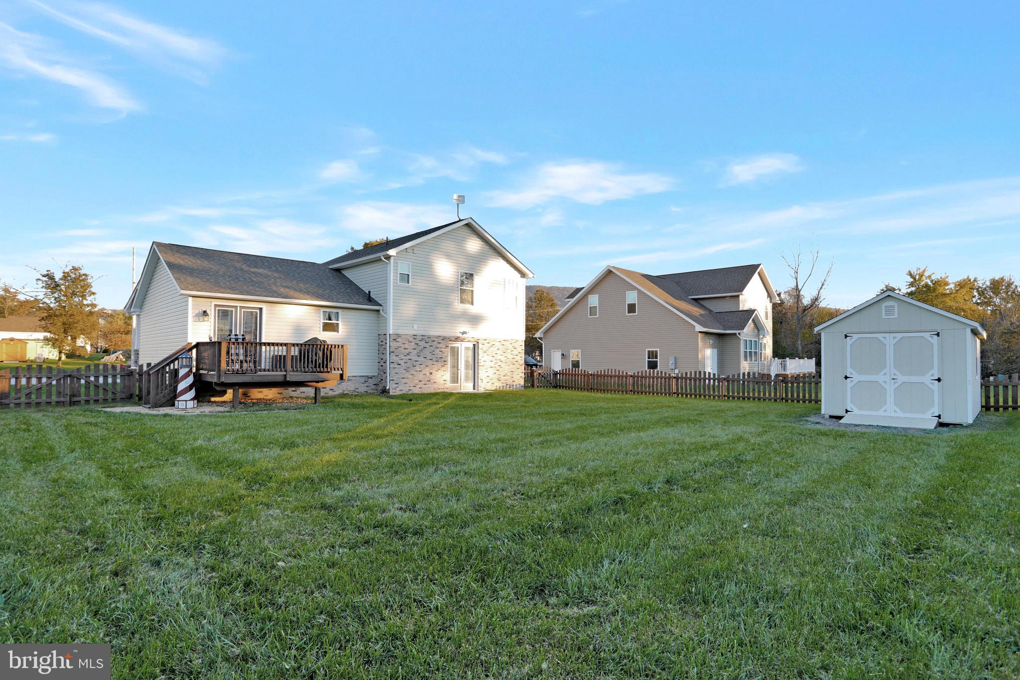 DAVIS STRASBURG - Residential