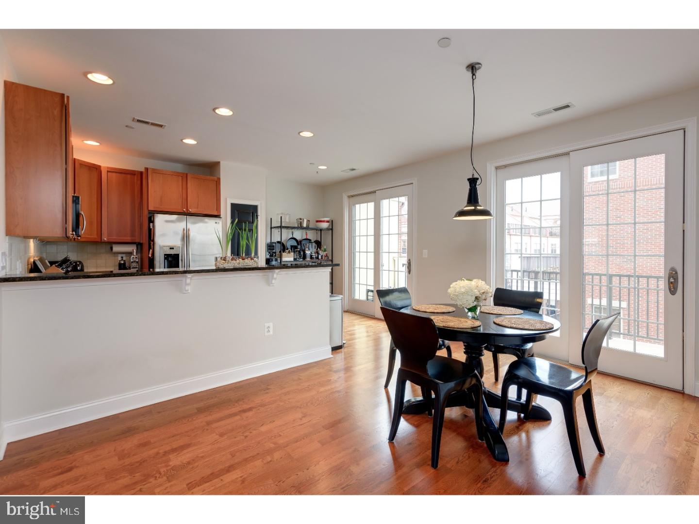 NAVAL SQUARE - Residential