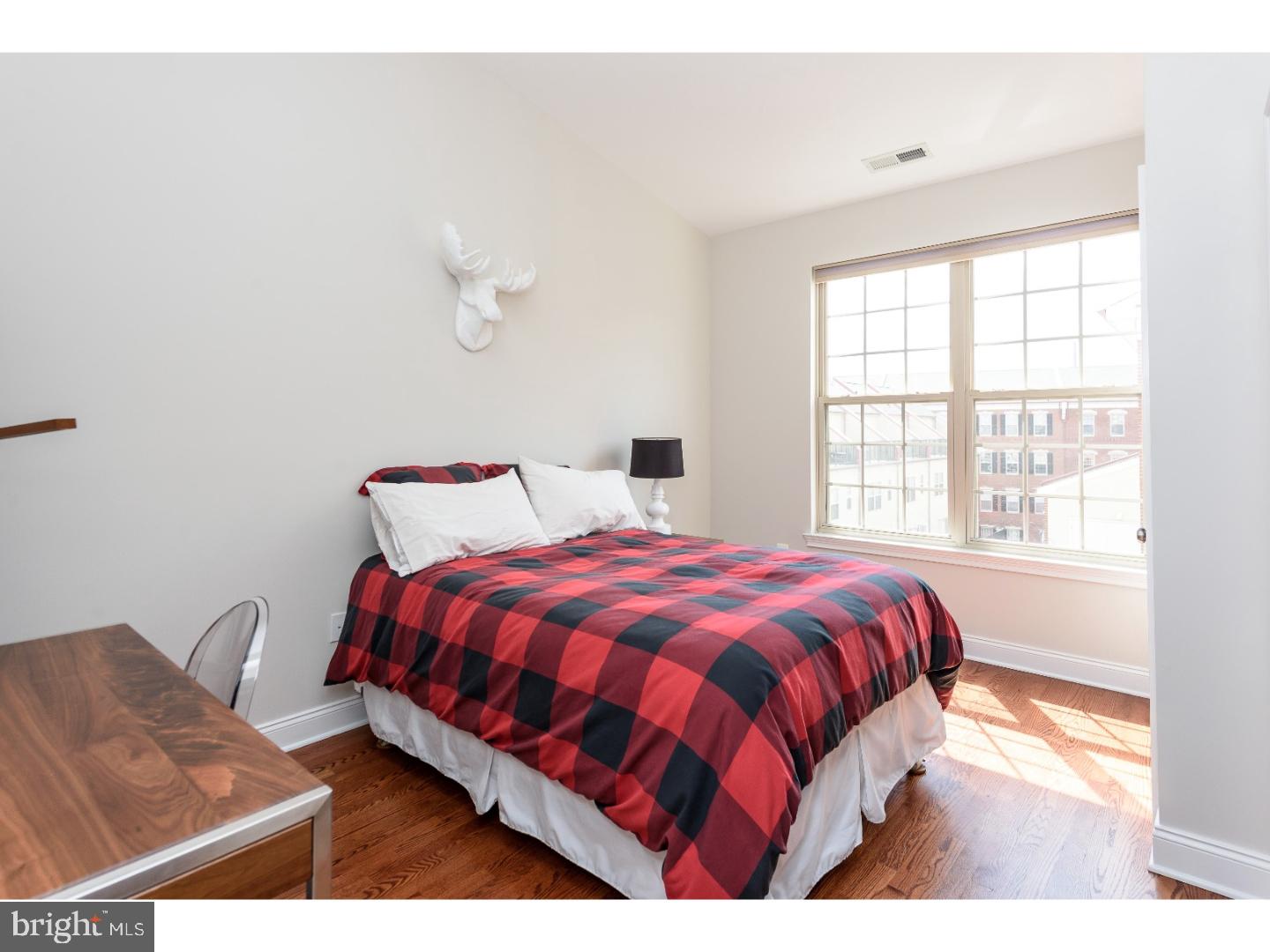 NAVAL SQUARE - Residential