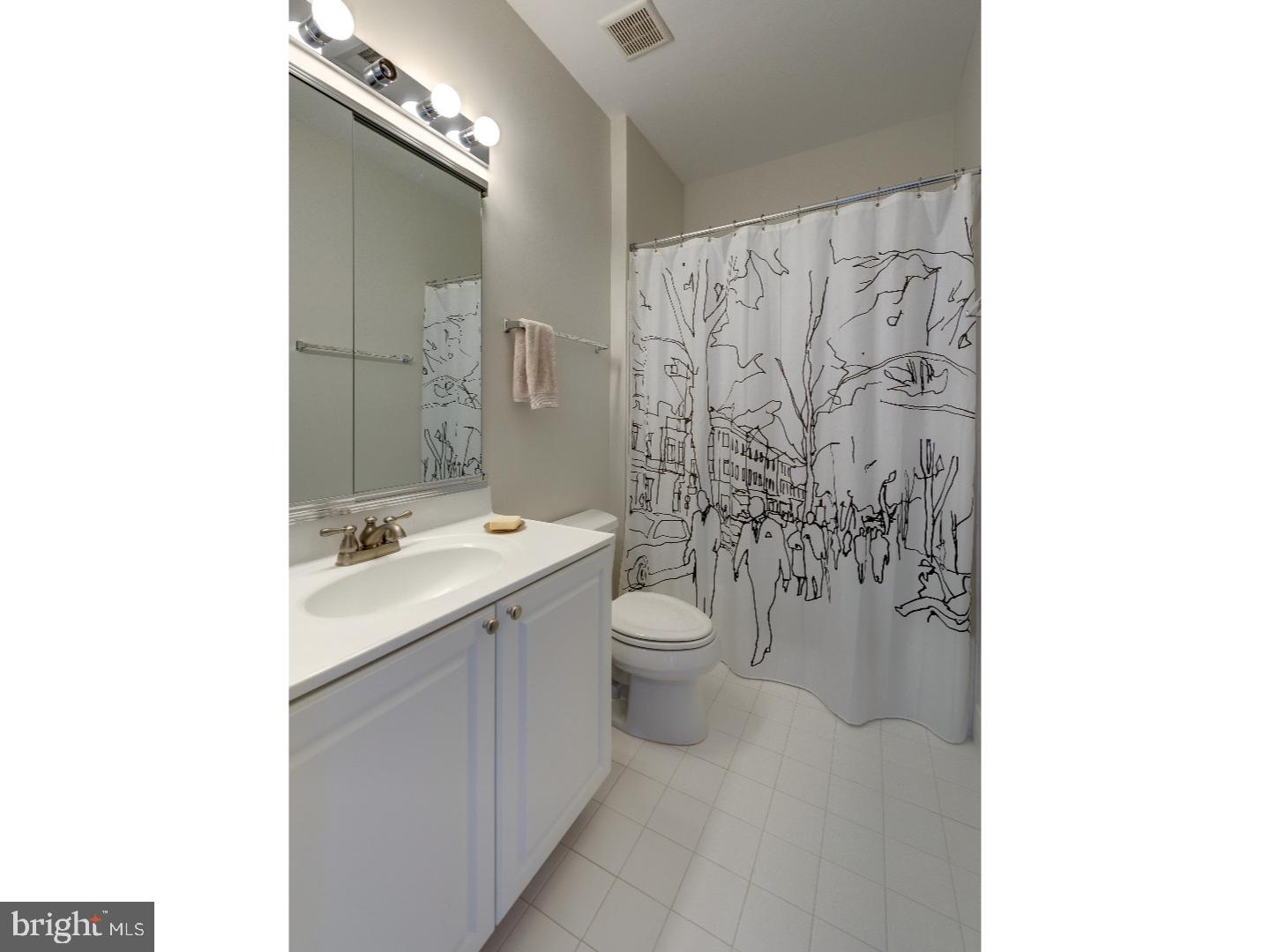 NAVAL SQUARE - Residential