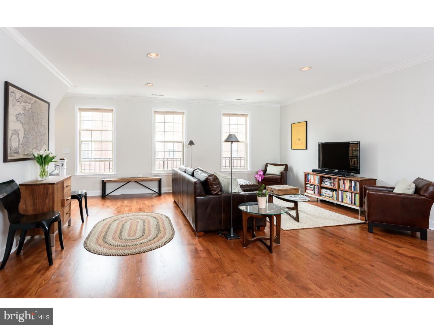 NAVAL SQUARE - Residential