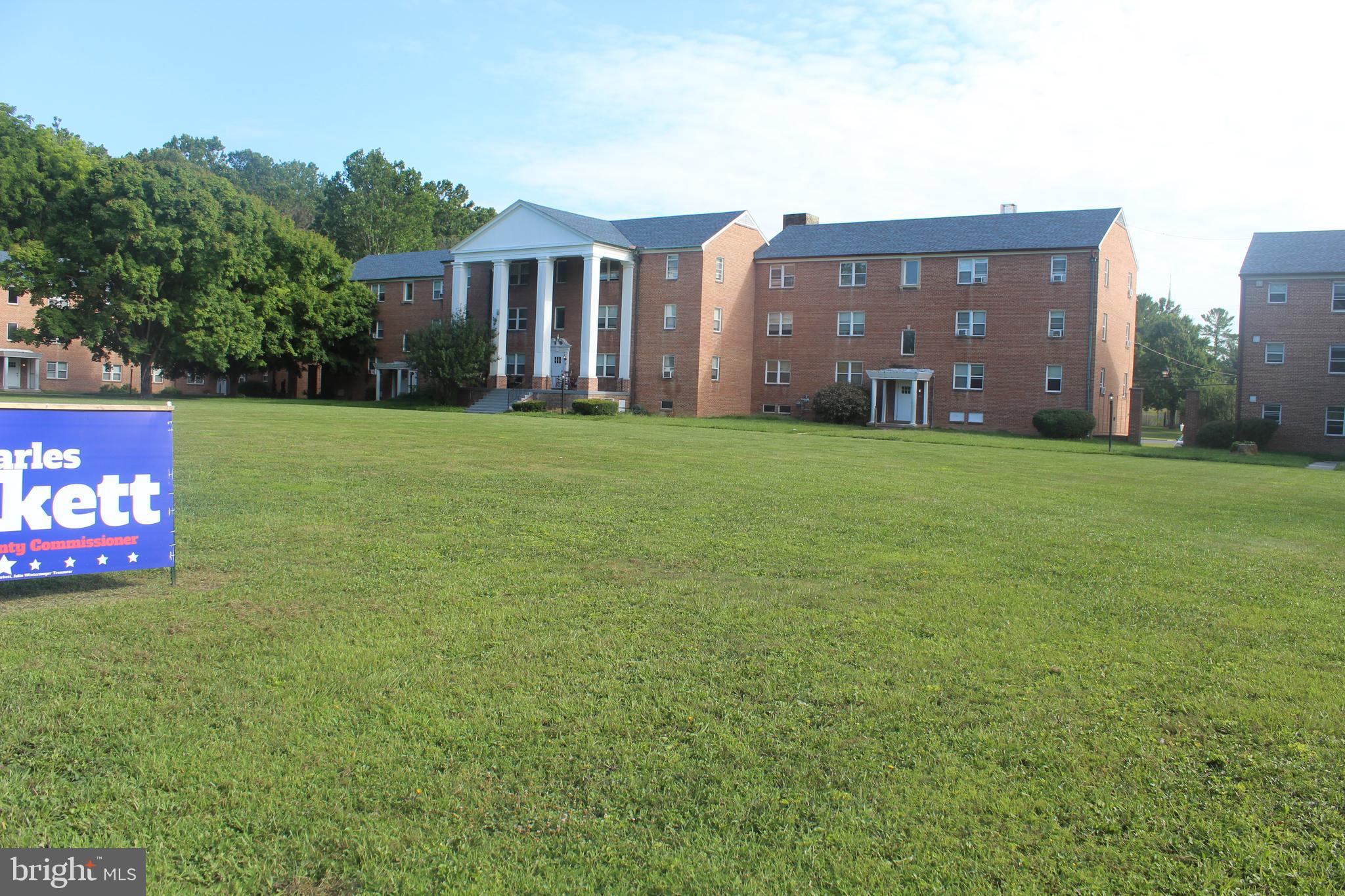 300 NORTHERN AVENUE APT 2H