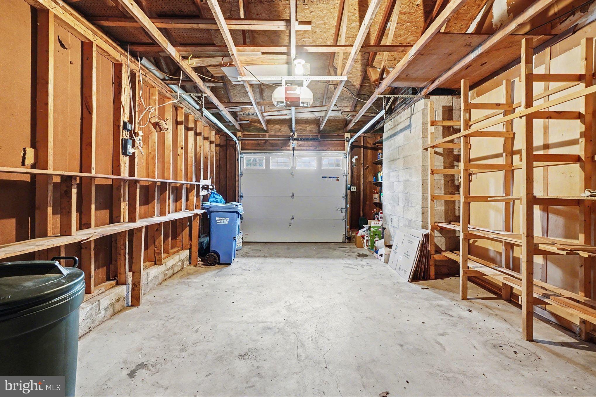 JARRETTSWOOD - Residential