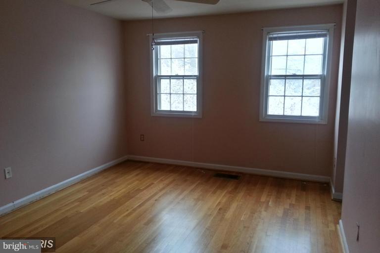 RESTON - Residential Lease