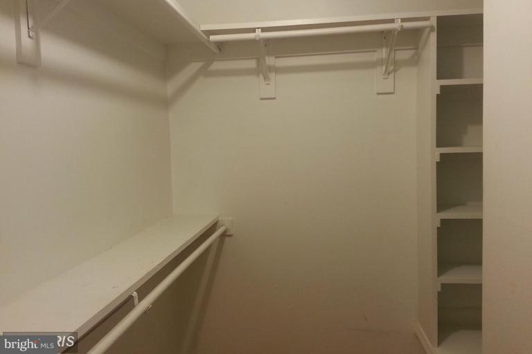 RESTON - Residential Lease