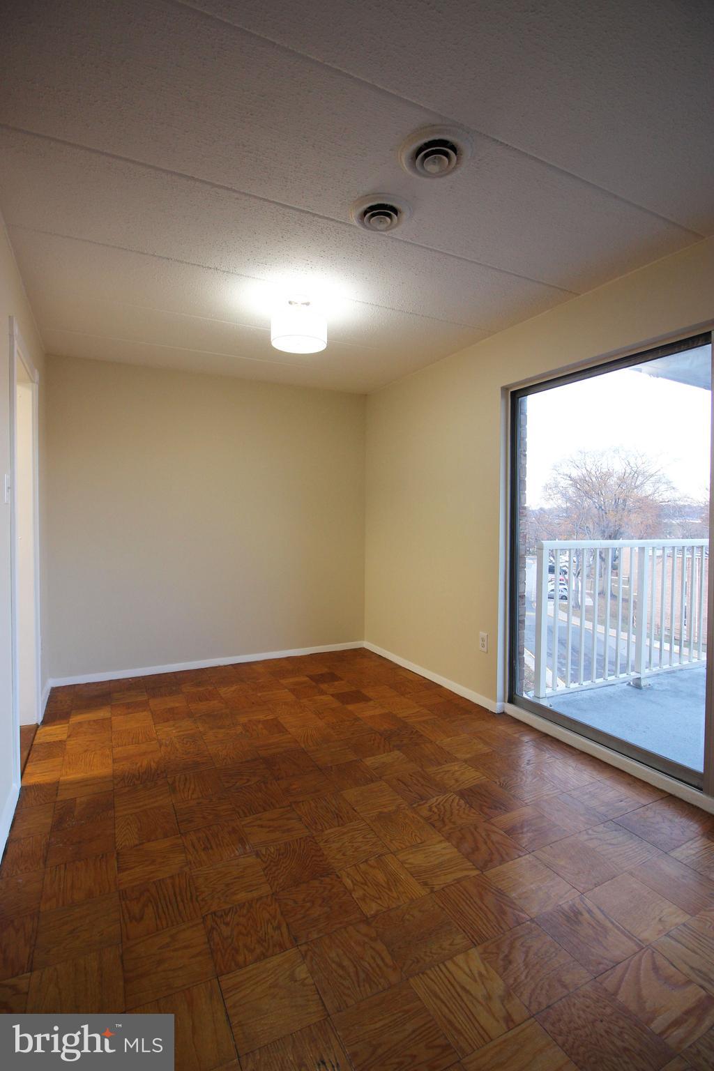 HUNTINGTON CLUB - Residential