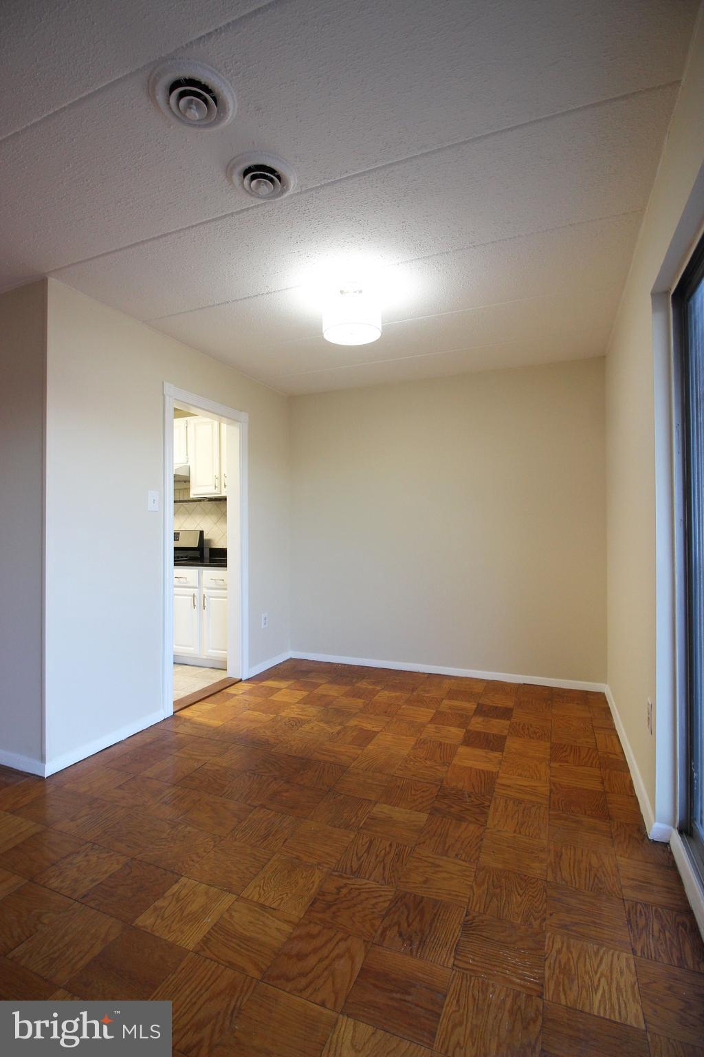 HUNTINGTON CLUB - Residential