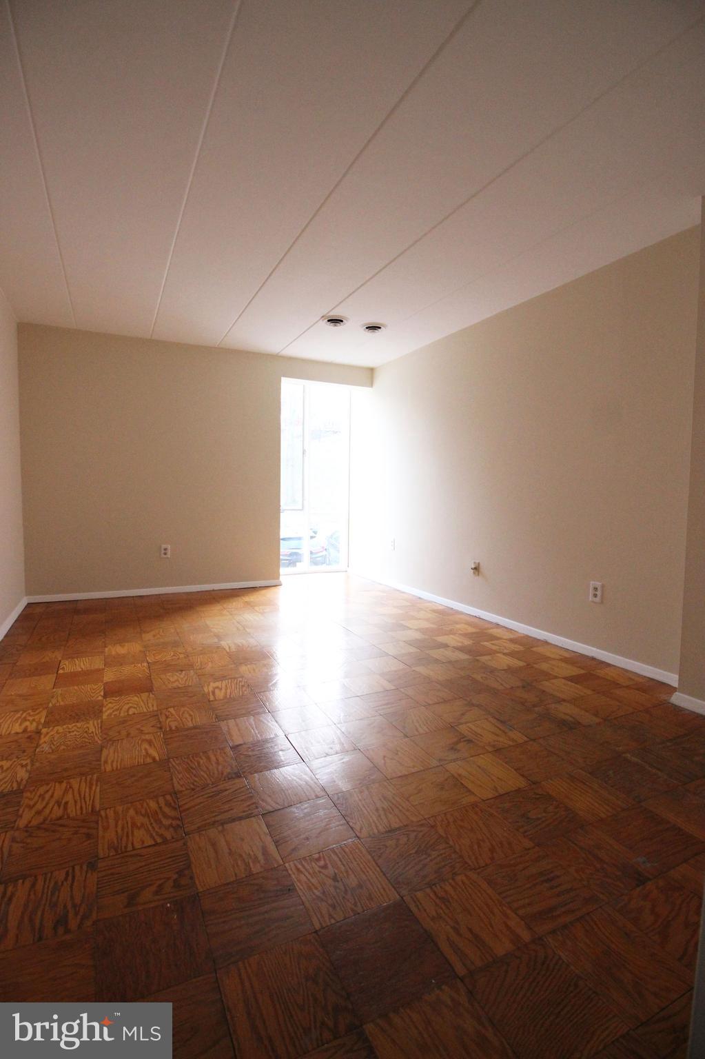 HUNTINGTON CLUB - Residential