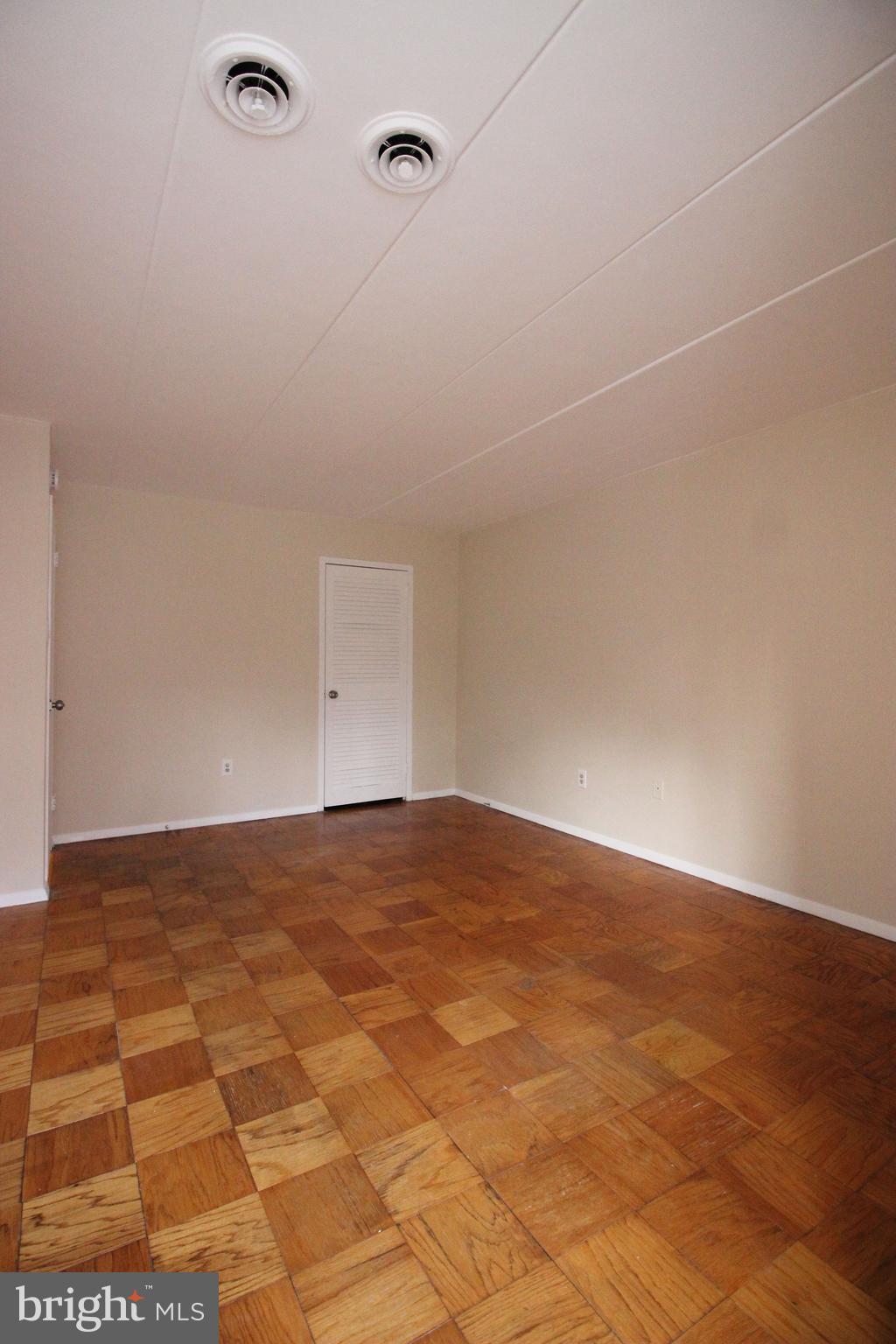 HUNTINGTON CLUB - Residential