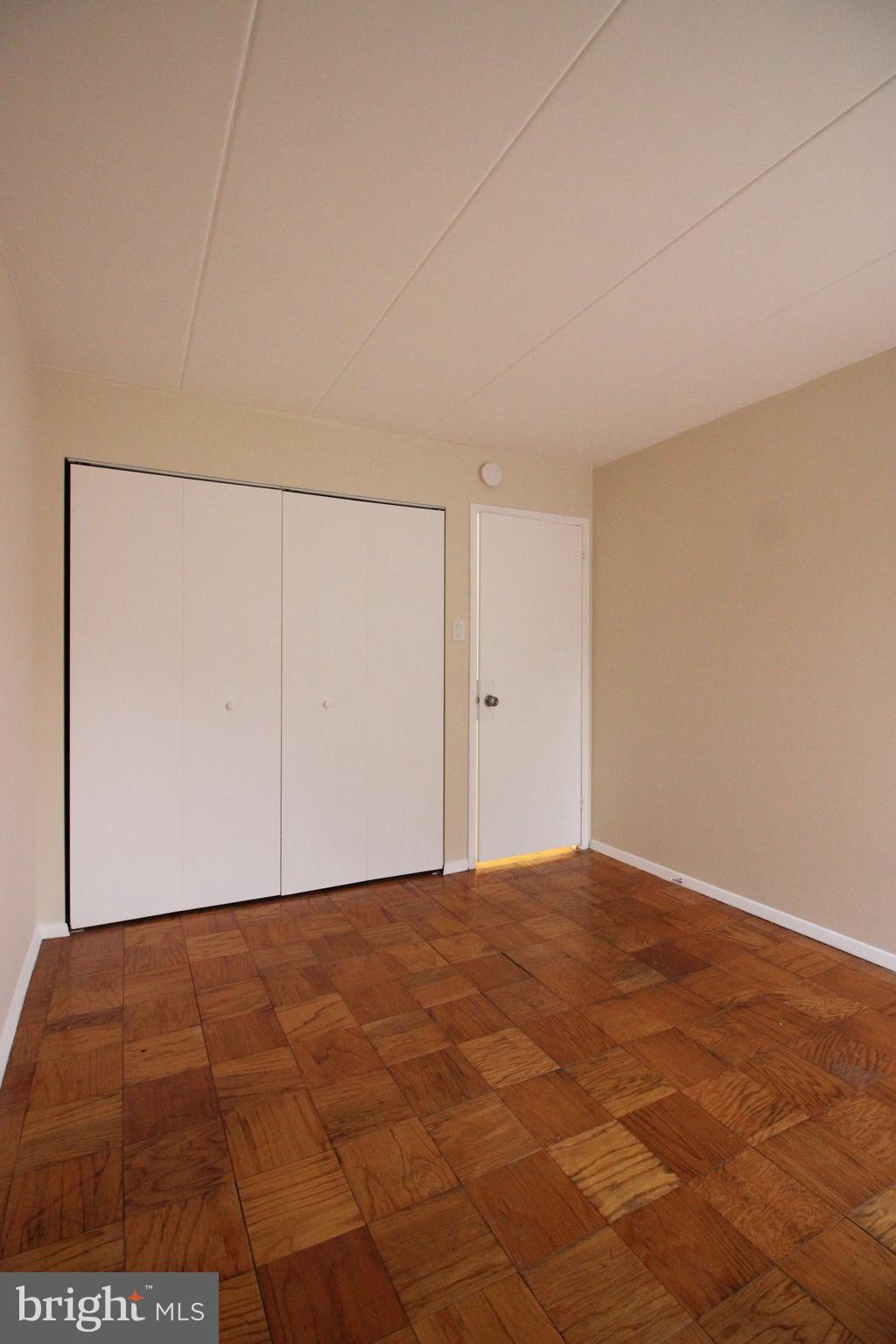 HUNTINGTON CLUB - Residential