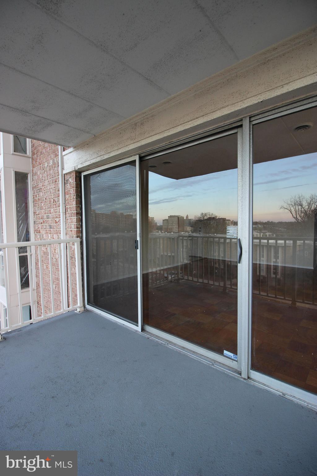 HUNTINGTON CLUB - Residential