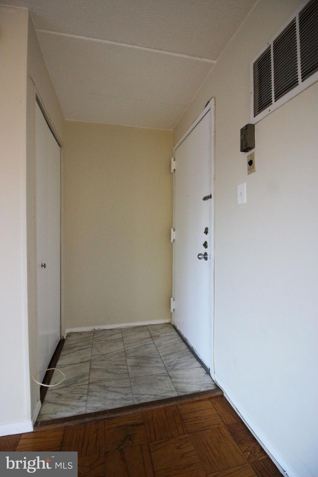 HUNTINGTON CLUB - Residential