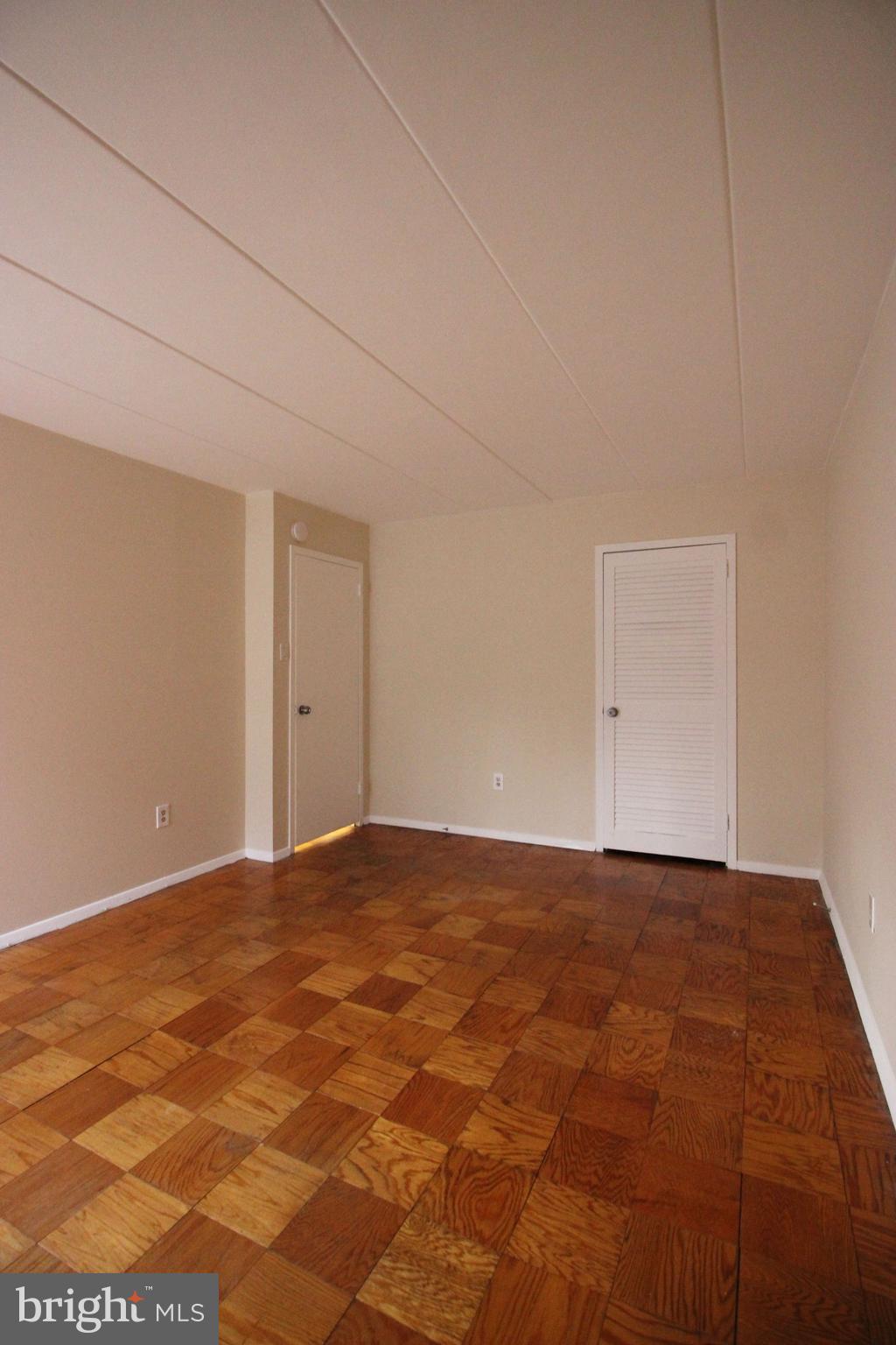 HUNTINGTON CLUB - Residential