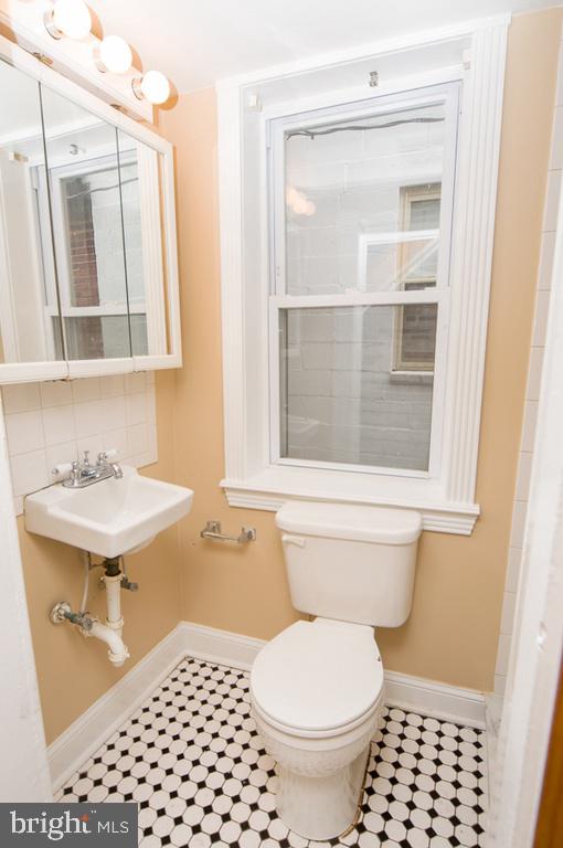 FEDERAL HILL HISTORIC DISTRICT - Residential Lease