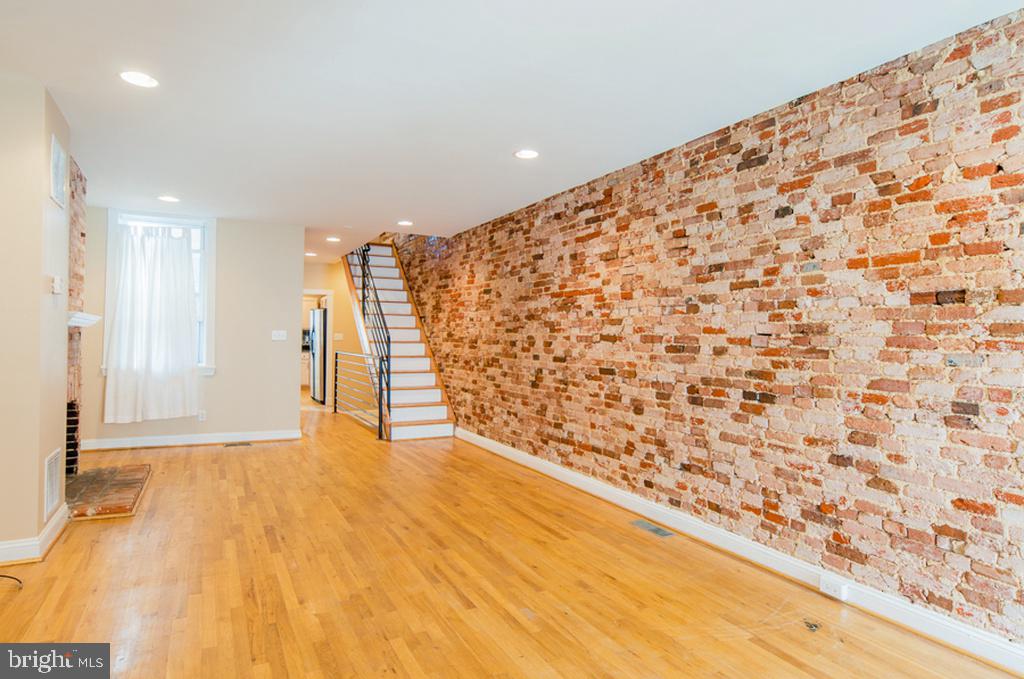 FEDERAL HILL HISTORIC DISTRICT - Residential Lease