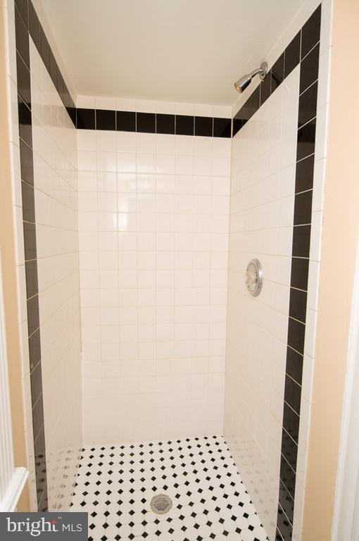 FEDERAL HILL HISTORIC DISTRICT - Residential Lease