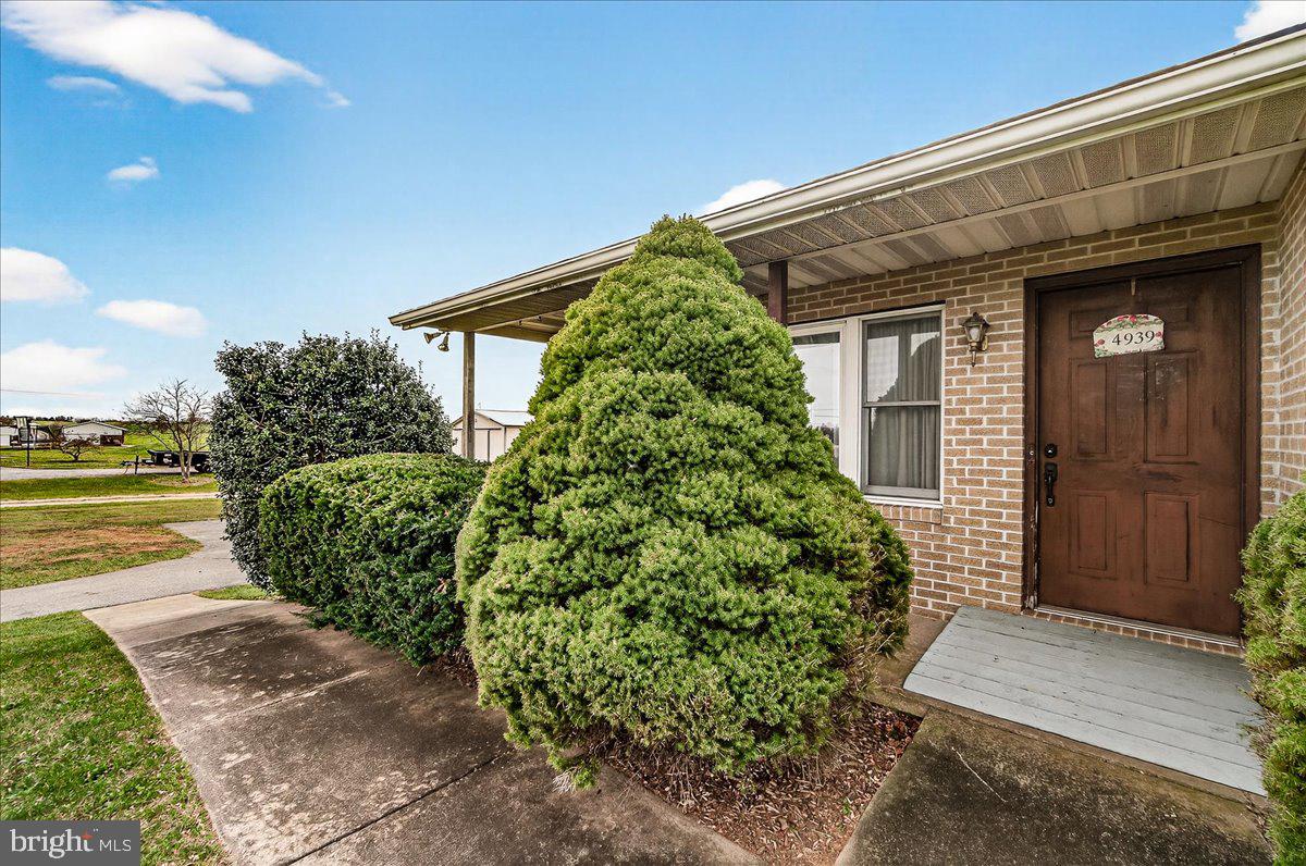 4939 MIDDLEBURG ROAD