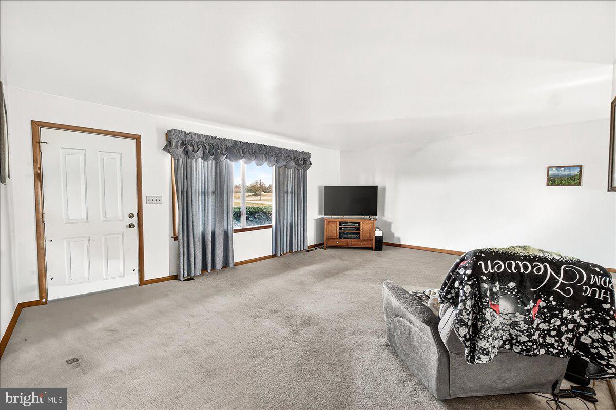 4939 MIDDLEBURG ROAD