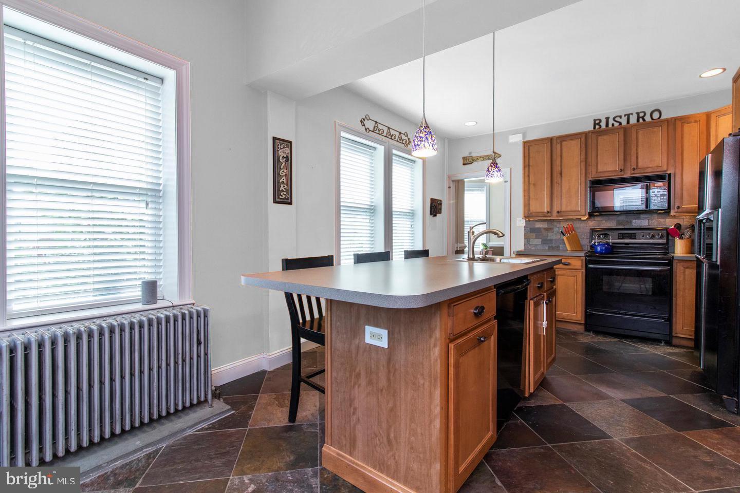 ROXBOROUGH - Residential Lease