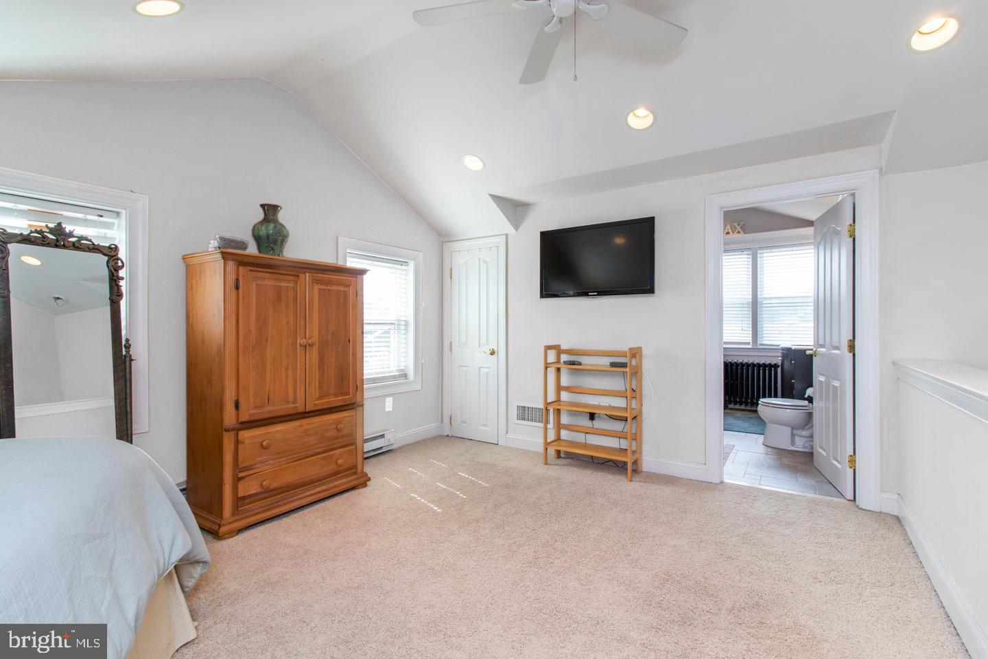 ROXBOROUGH - Residential Lease