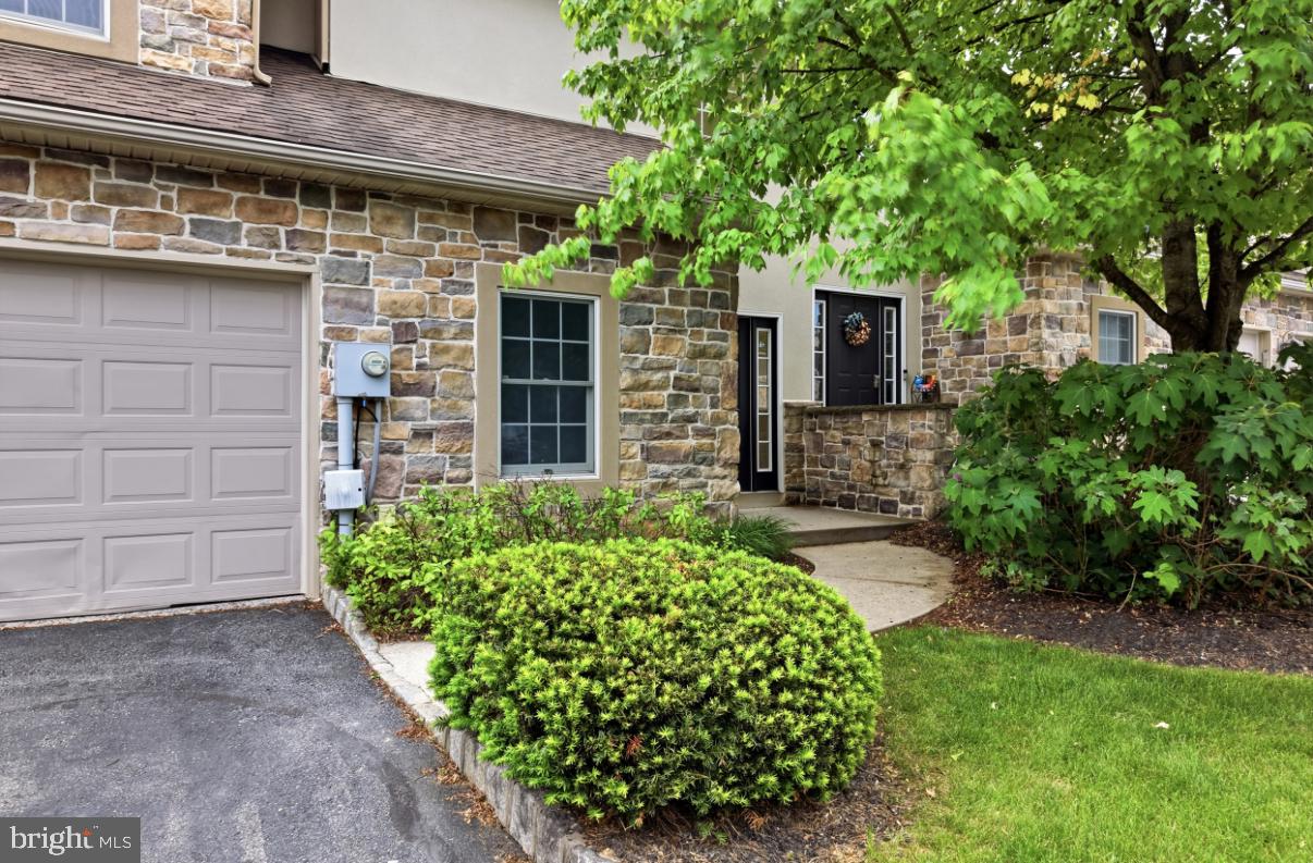 13 TAMARACK COURT
