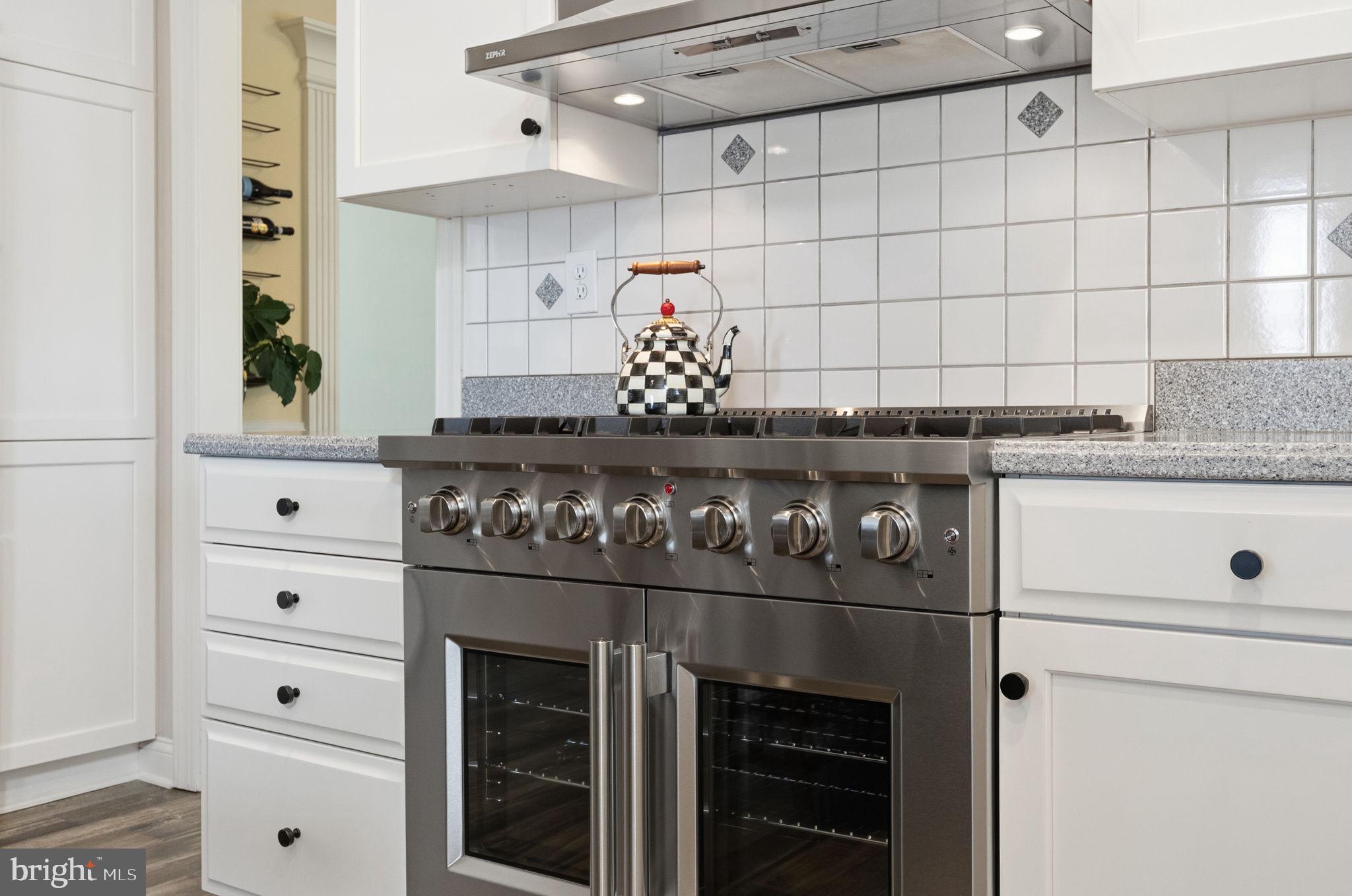 LOCHWOOD ESTATES - Residential