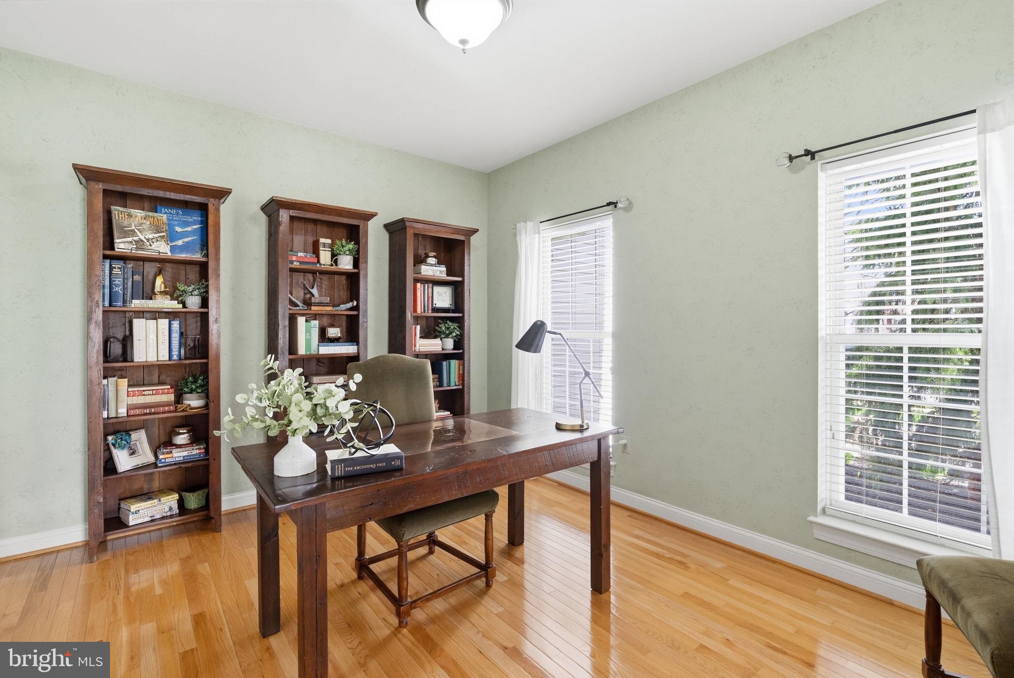 LOCHWOOD ESTATES - Residential